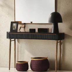 Hot Horgans Delos Console Black