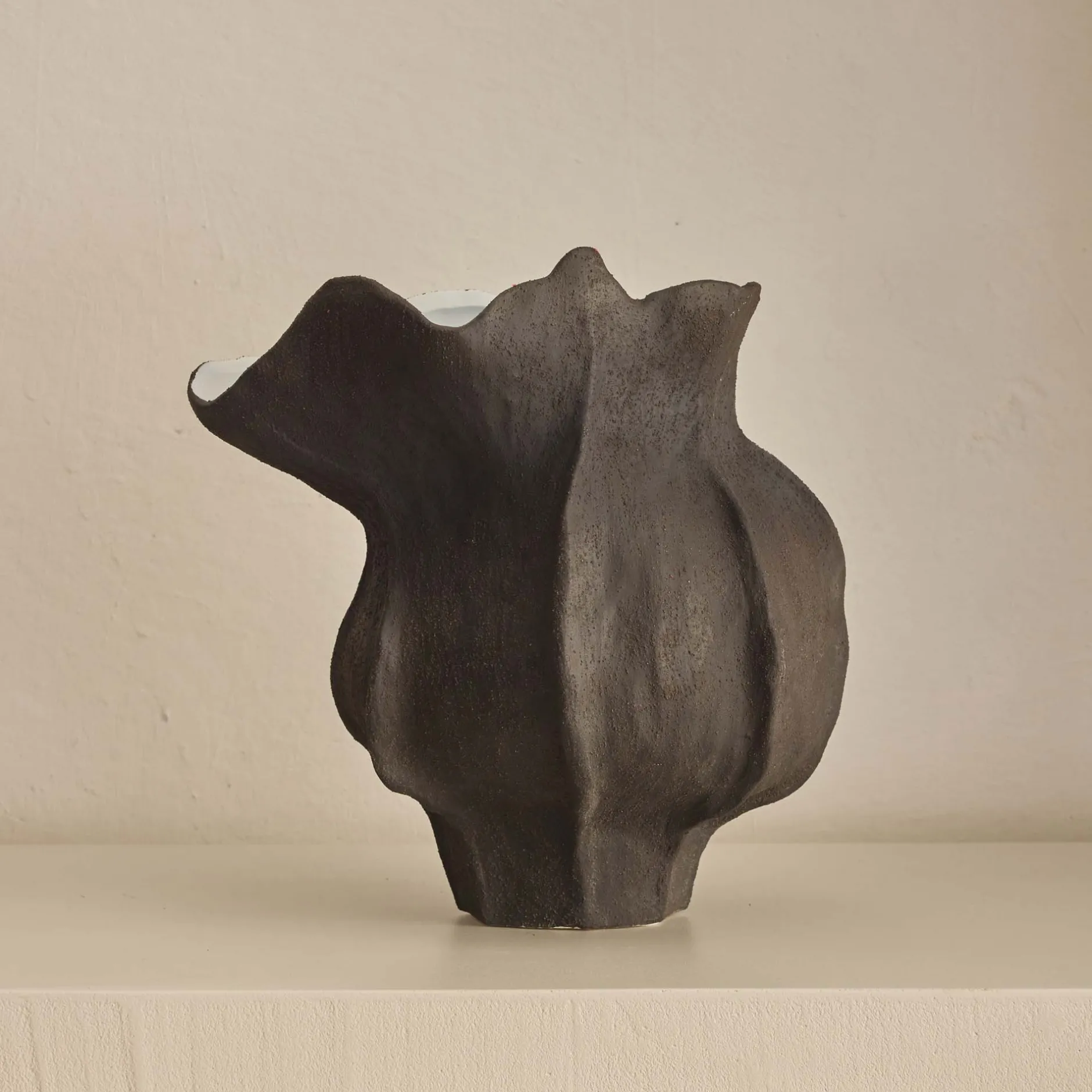 Fashion Horgans Hiro Vase Black & White