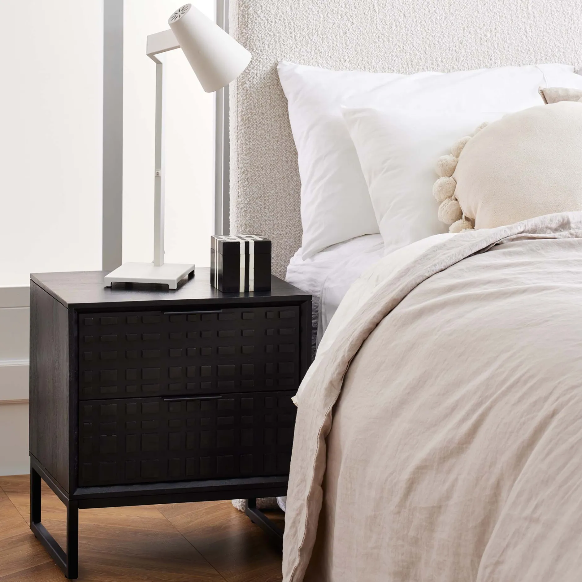 New Horgans Ingot Bedside Black