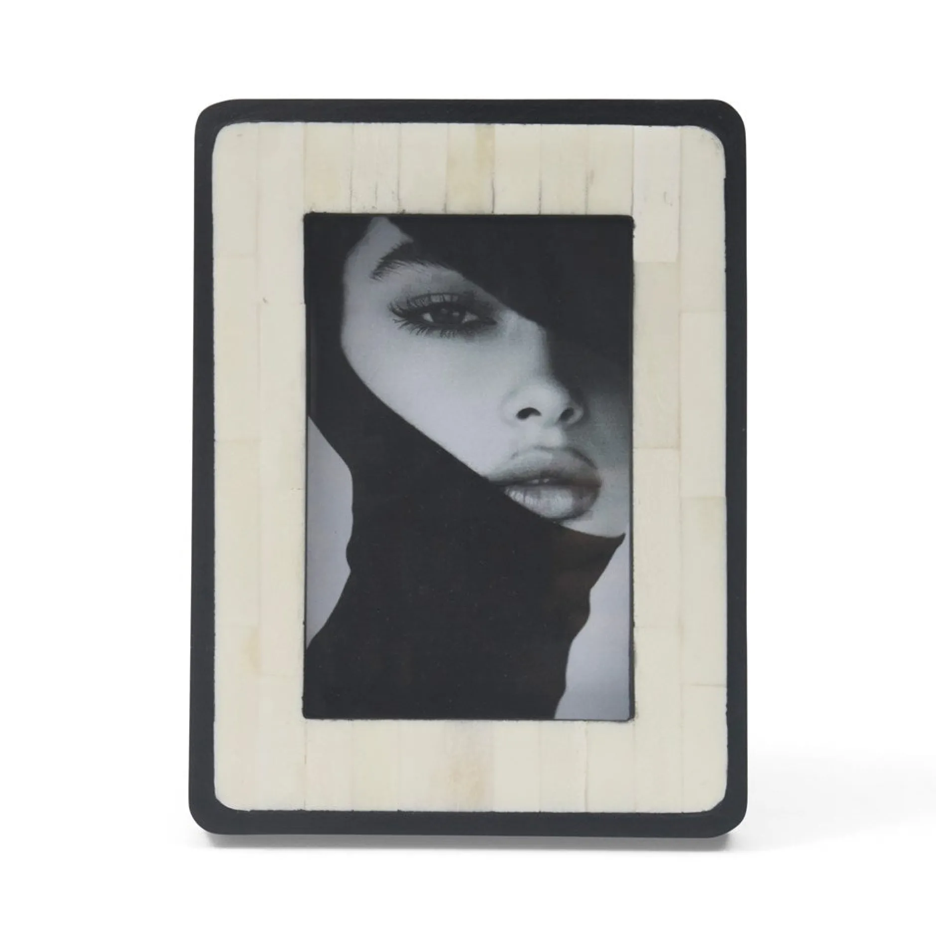 Fashion Horgans Pavo Photo Frame 4 x 6 White & Black