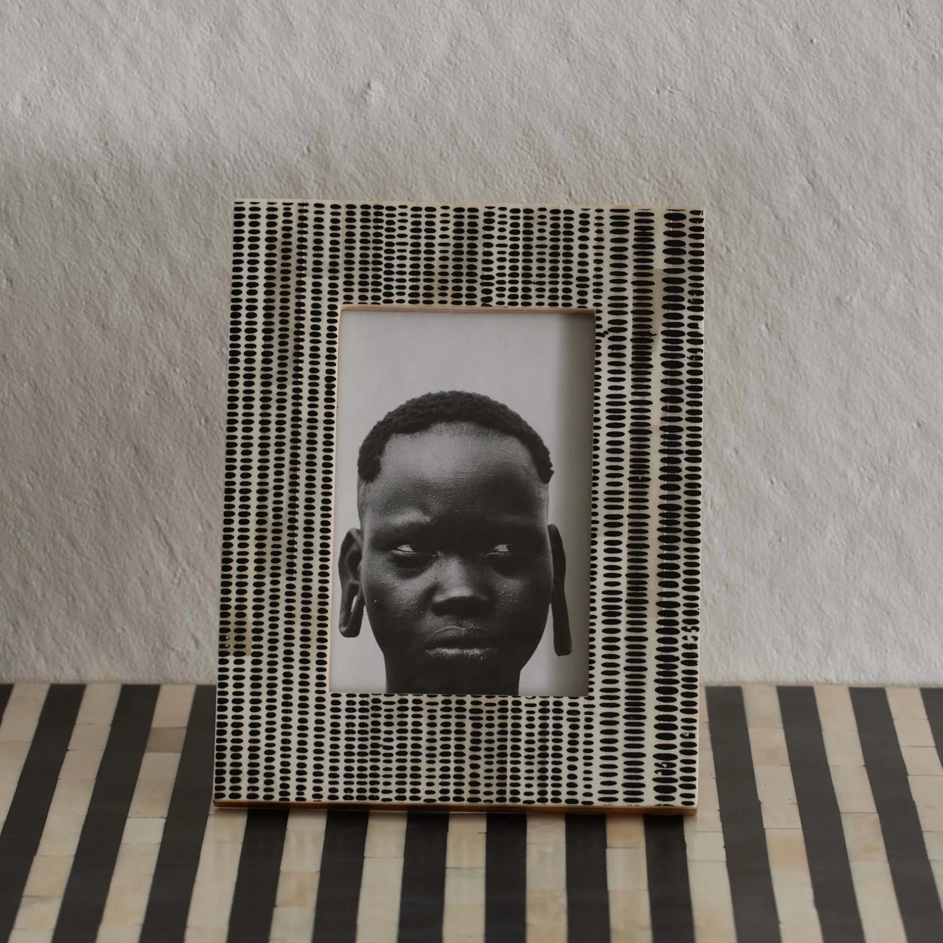 Best Horgans Tippi Photo Frame 4 x 6 Black & White