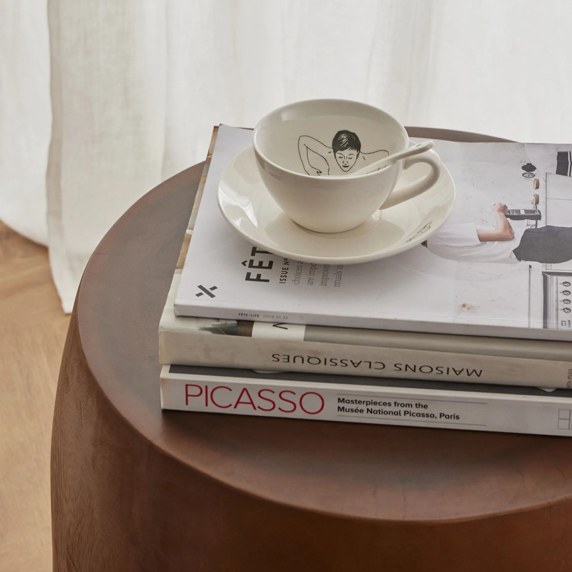 New Horgans Undressed Tea Set White & Black